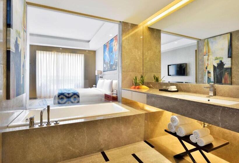 Номер Deluxe, Radisson Blu Faridabad