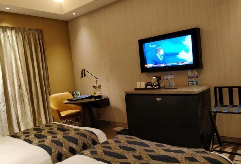Номер Superior, Radisson Blu Faridabad