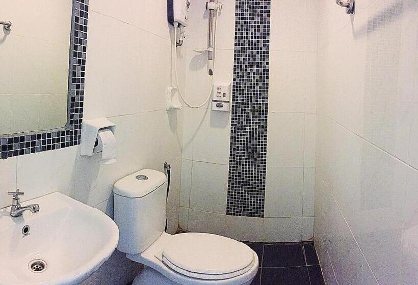 Семейный Номер, Sun Inns Hotel Kopkastam Kelana Jaya
