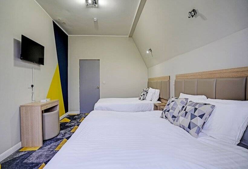 اتاق خانوادگی, Weaste Hotel, West Manchester