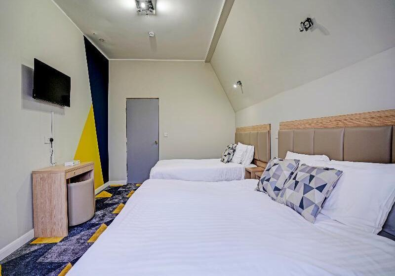 اتاق خانوادگی, Weaste Hotel, West Manchester