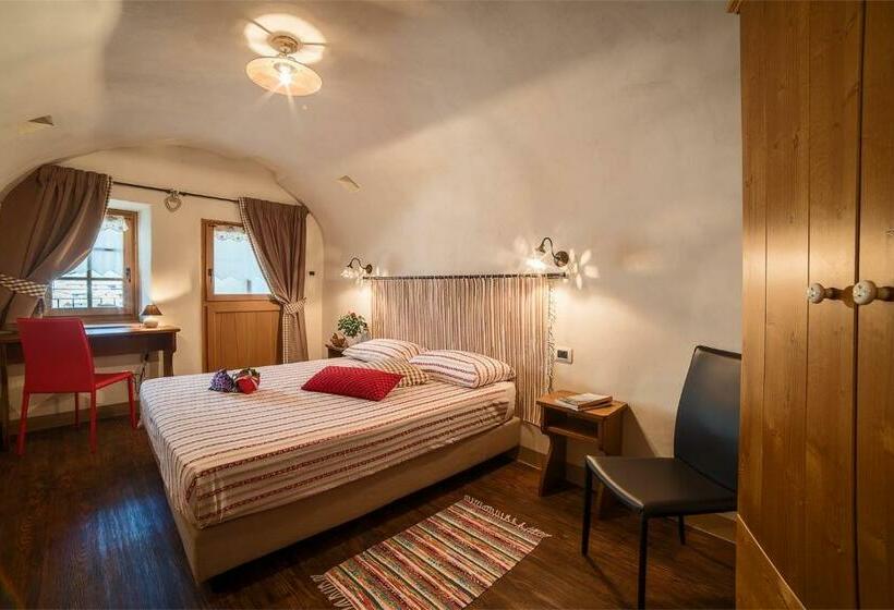 Номер Стандарт, Ostello Del Castello Tirano