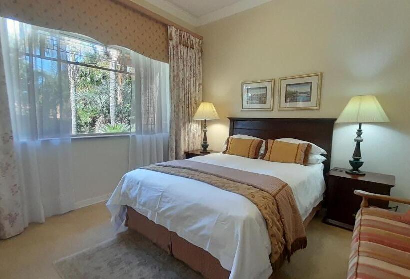 Quarto Estandar, Royal Ridge Guest House