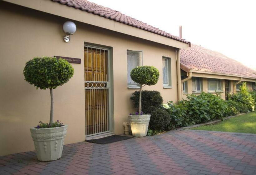 Quarto Estandar, Royal Ridge Guest House