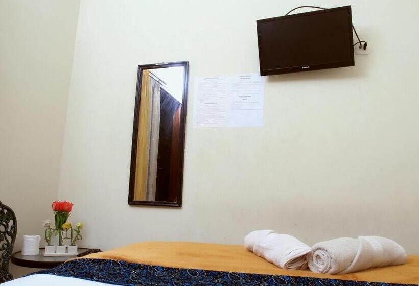 Номер Стандарт, Unique Guesthouse