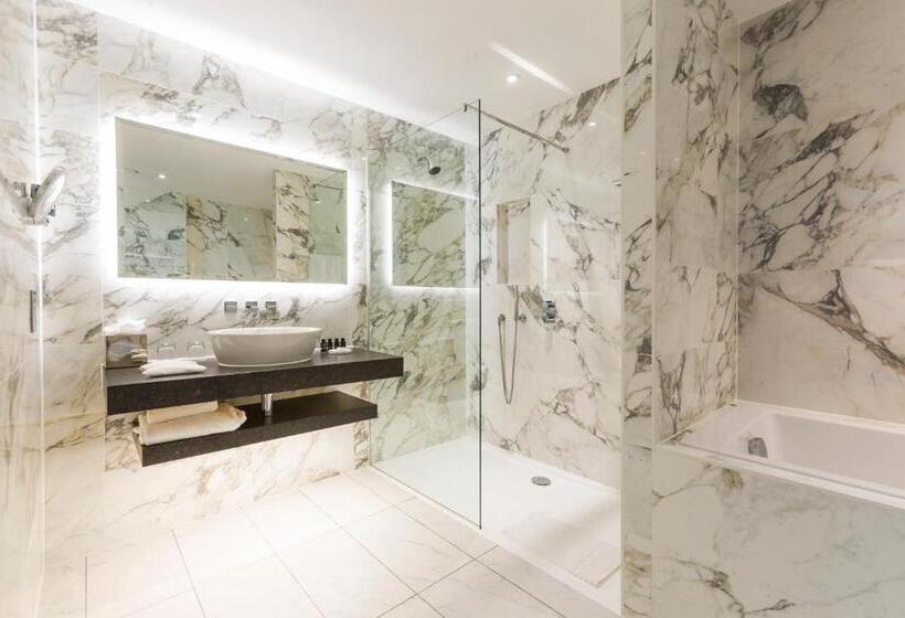سوییت اجرایی, Clayton Hotel Cambridge