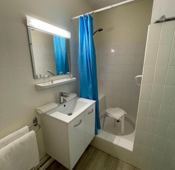 اتاق استاندارد, Bains Sarrailh