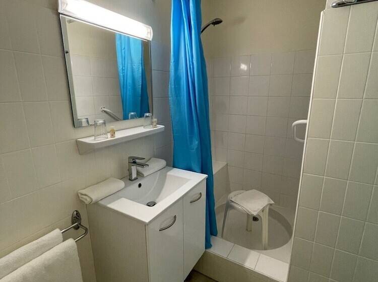 اتاق استاندارد, Bains Sarrailh
