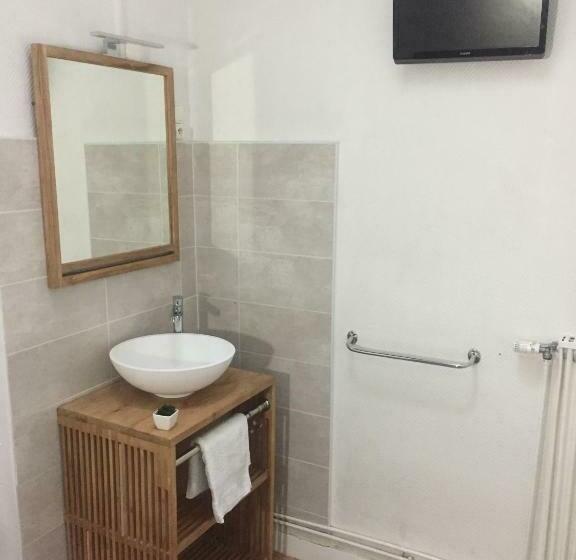 Quarto Estandar Banheiro Compartilhado, Hôtel Alizéa