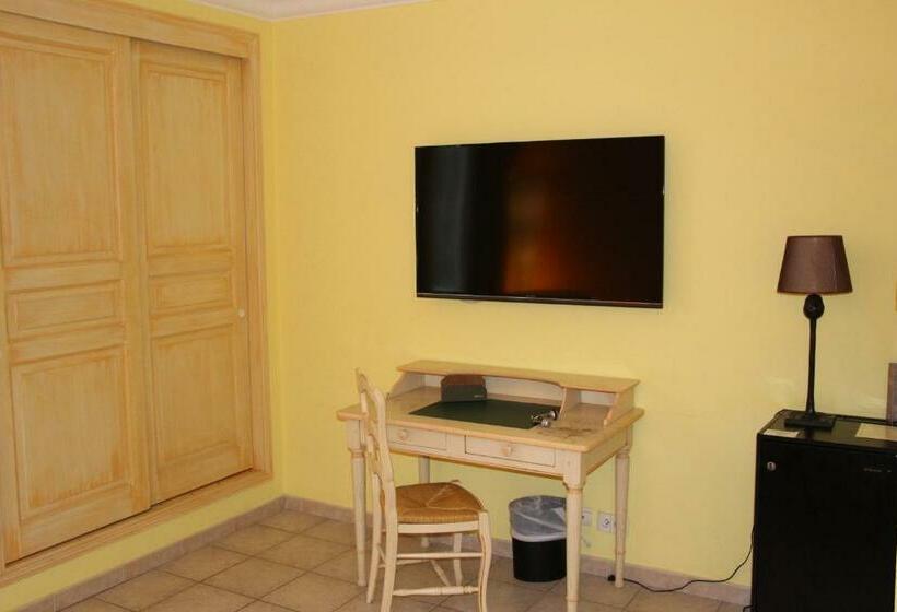 Quarto Deluxe, Hôtel Les Palmiers