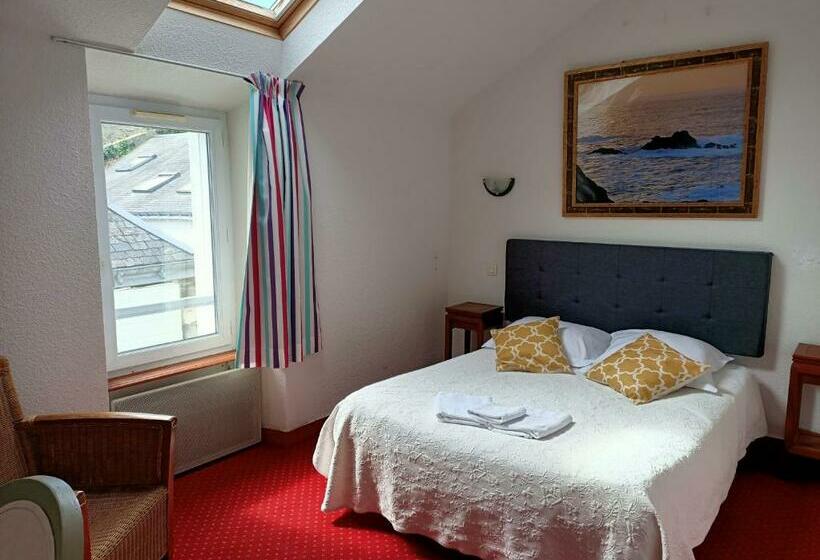 标准间内部标间, Saint Amant