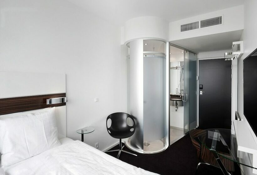 标准间, Wakeup  Aarhus