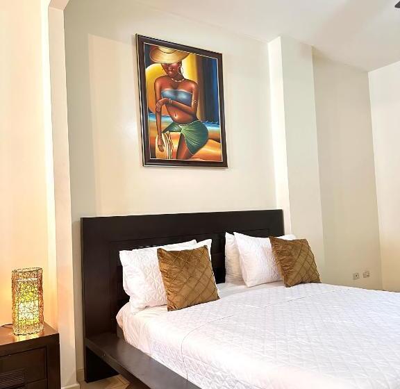 استودیوی استاندارد, Aparta Hotel Roma
