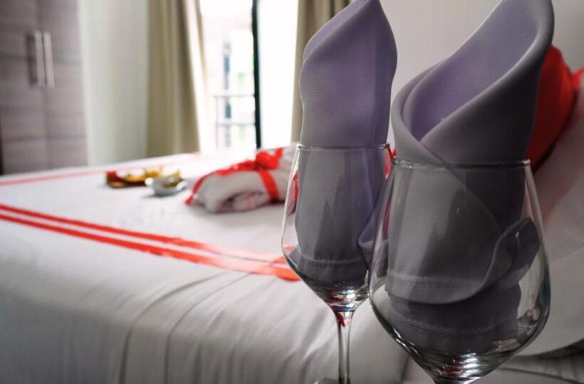 جناح ديلوكس سرير كينج, Expo Hotel Ferial