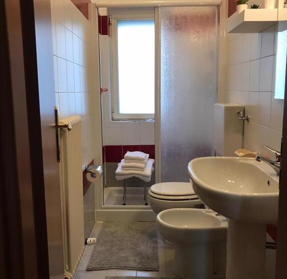 اتاق استاندارد سه نفره, Albergo 900strati