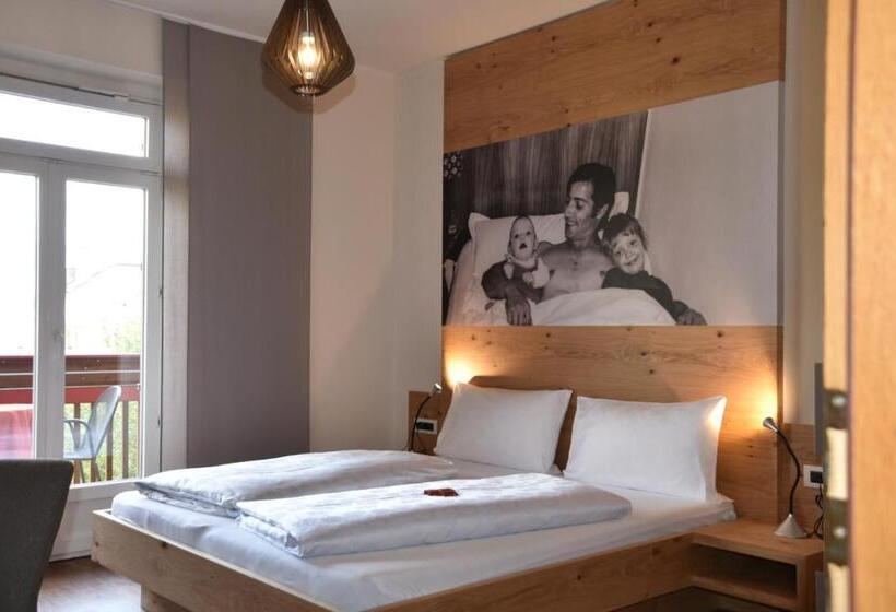 스탠다드 발코니 룸, Angerburg Blumen