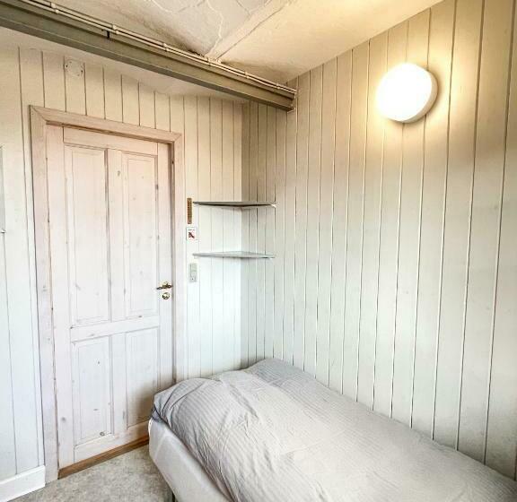 חדר סטנדרט יחיד, Bb Esbjerg