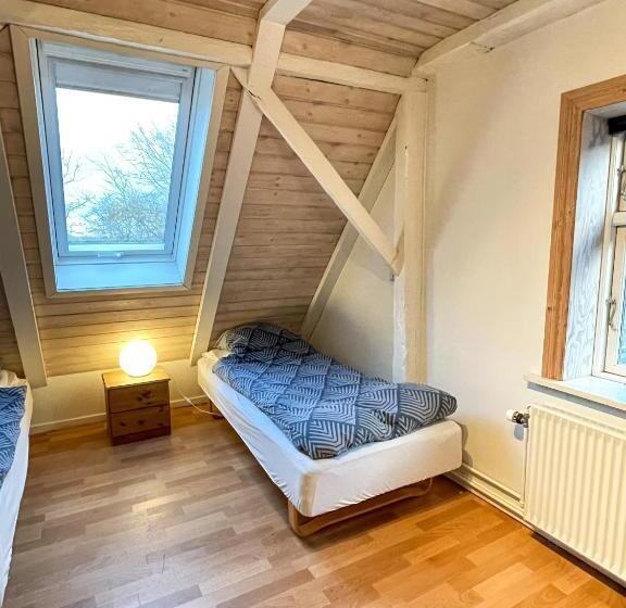 חדר סטנדרט יחיד, Bb Esbjerg