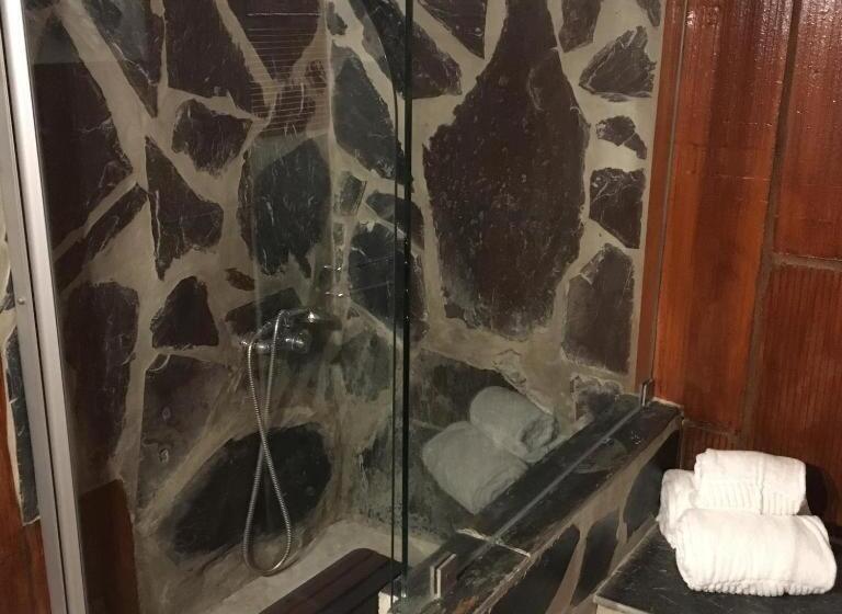 Cameră Standard, Lusitaurus