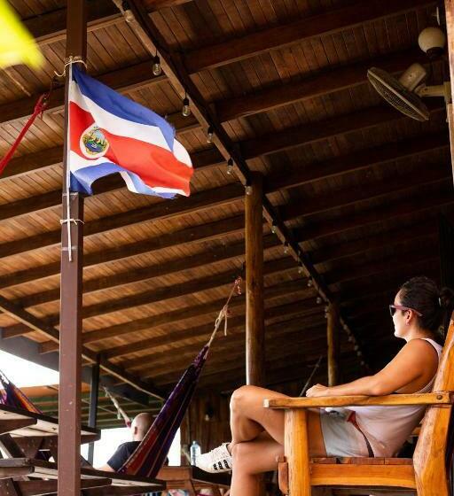 Кровать в Многоместном Номере с Общей Ванной, Pura Natura Lodge Manuel Antonio