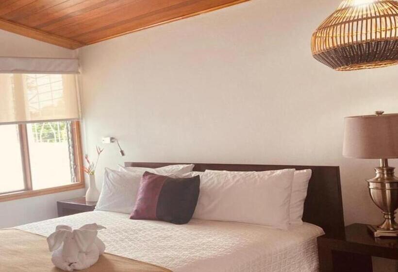 Quarto Superior, La Fortuna Lodge By Treebu Hotels
