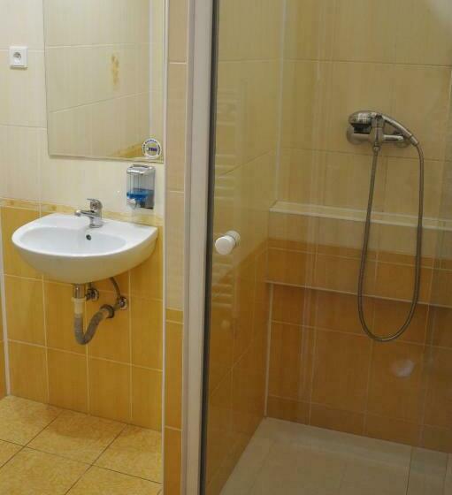 标准间, Hostel Děčín