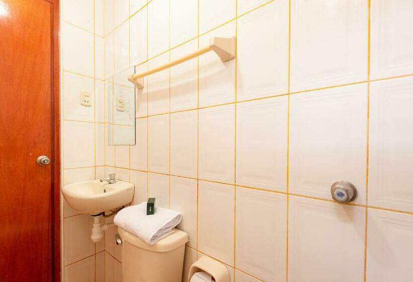 غرفة قياسية, Savoy Ica