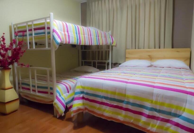 غرفة قياسية ثلاثية مع حمام خارجي, Savoy Ica