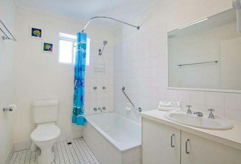 Апартаменты 2 Спальни, Beach Breakers Resort