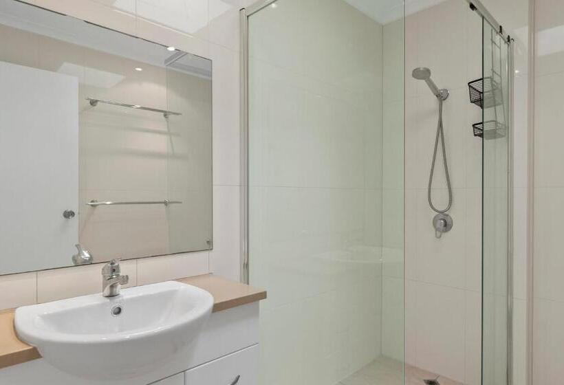 Апартаменты Superior 2 Спальни, Beach Breakers Resort