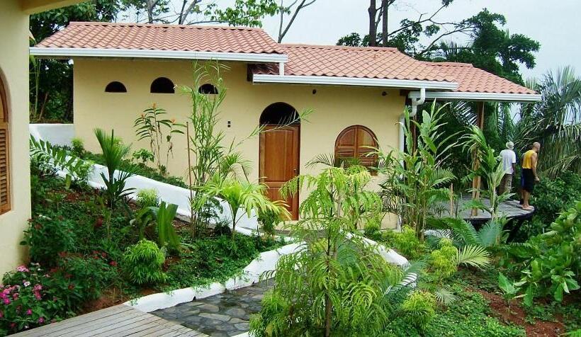 Бунгало Deluxe, Lagunavista Villas