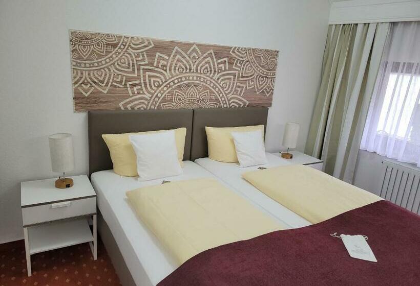 Номер Стандарт, Kurparkhotel Gemünd