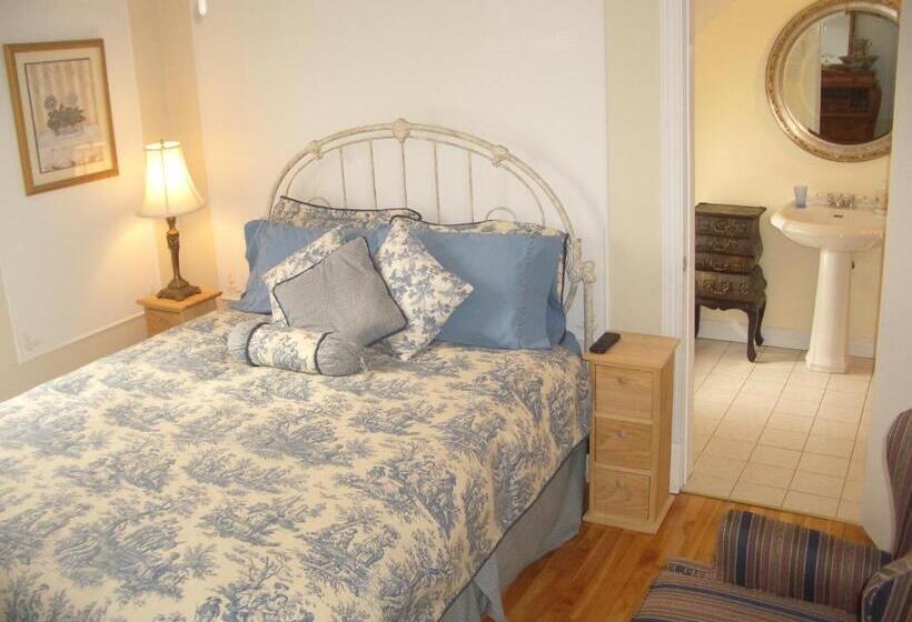 Номер Стандарт, Auberge Marquis De Montcalm