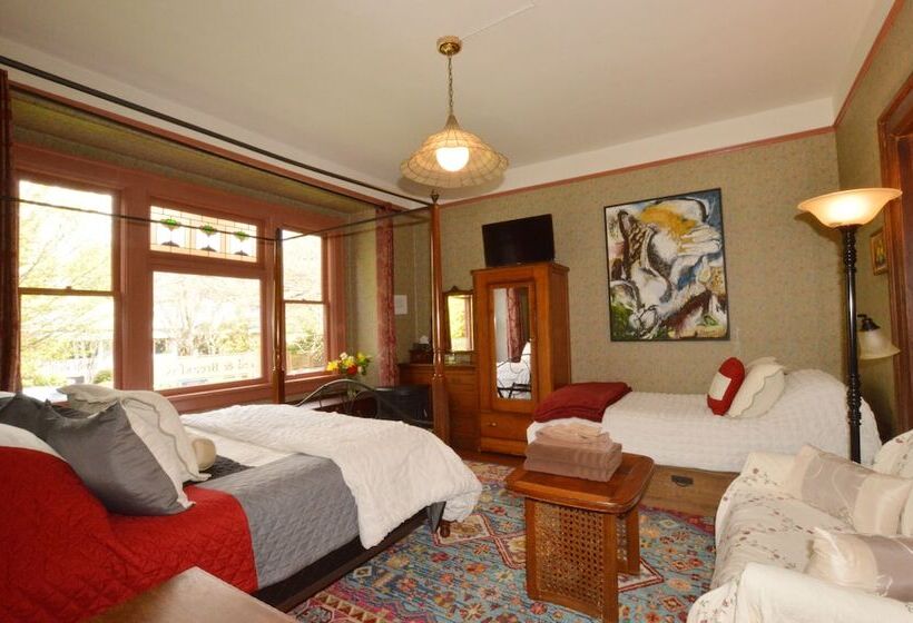 חדר אקונומי, Marketa S Bed And Breakfast