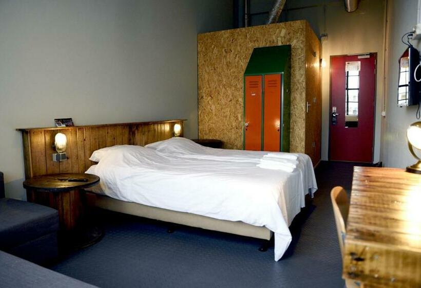 Номер Комфорт, Stayokay Hostel Eindhoven   Blue Collar