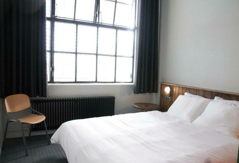 Номер Стандарт, Stayokay Hostel Eindhoven   Blue Collar