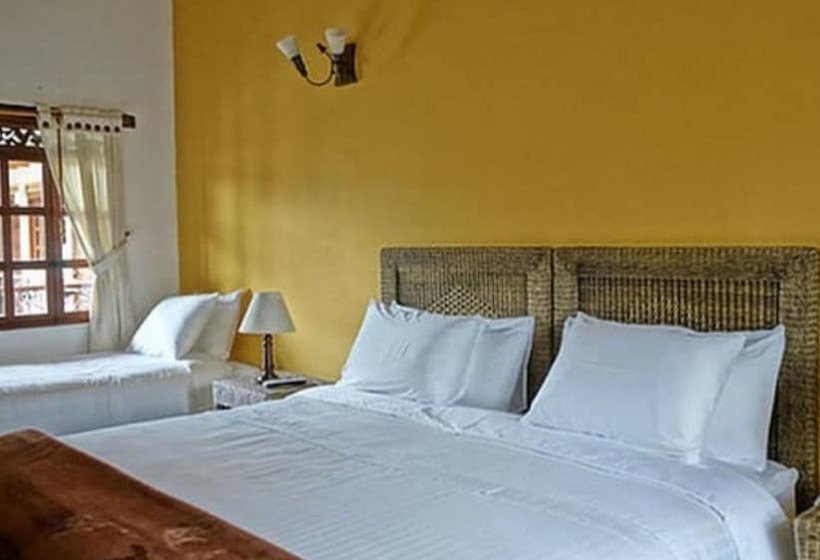 اتاق خانوادگی, Club Campestre El Bosque De La Villa