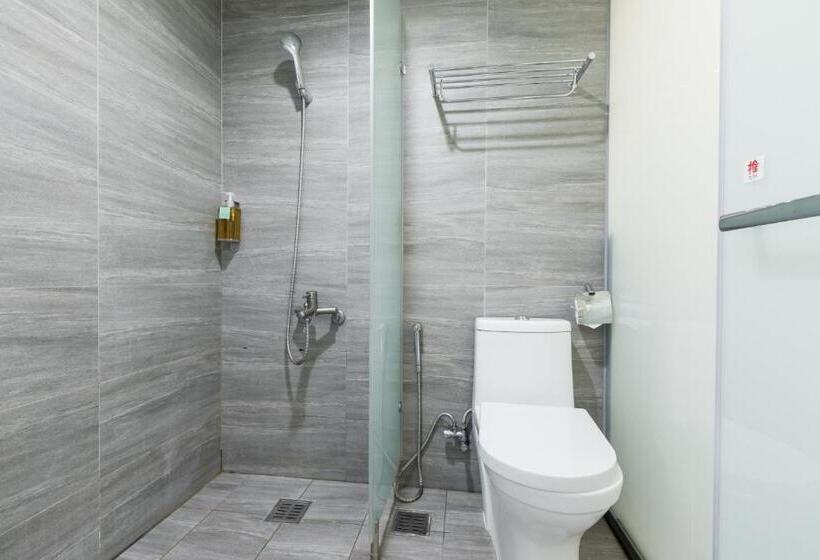 Economy Triple Room, Home Rest