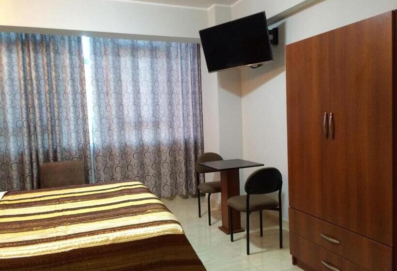 اتاق لوکس, Hostal Gold Star