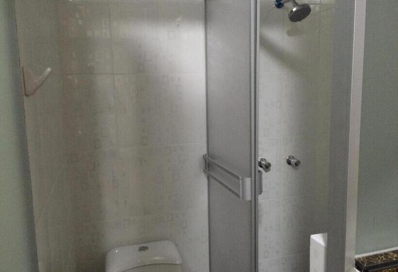 اتاق استاندارد, Hostal Gold Star
