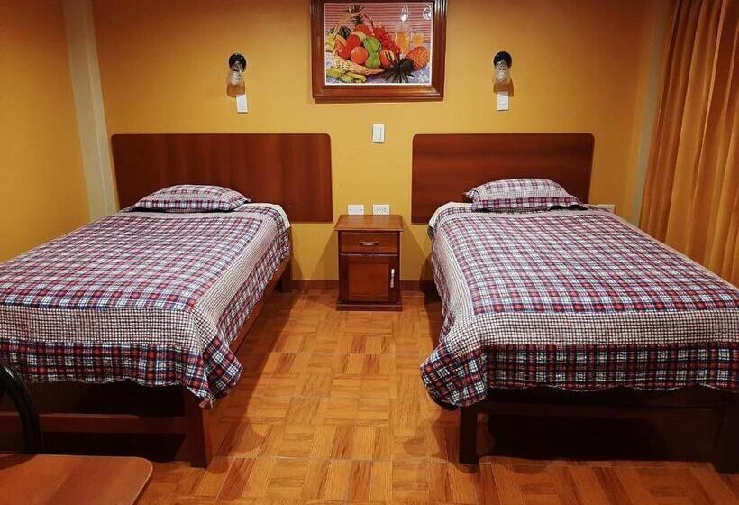 غرفة قياسية, Las Lomas