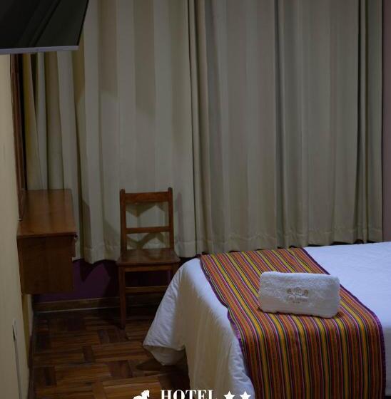 غرفة قياسية, Las Lomas