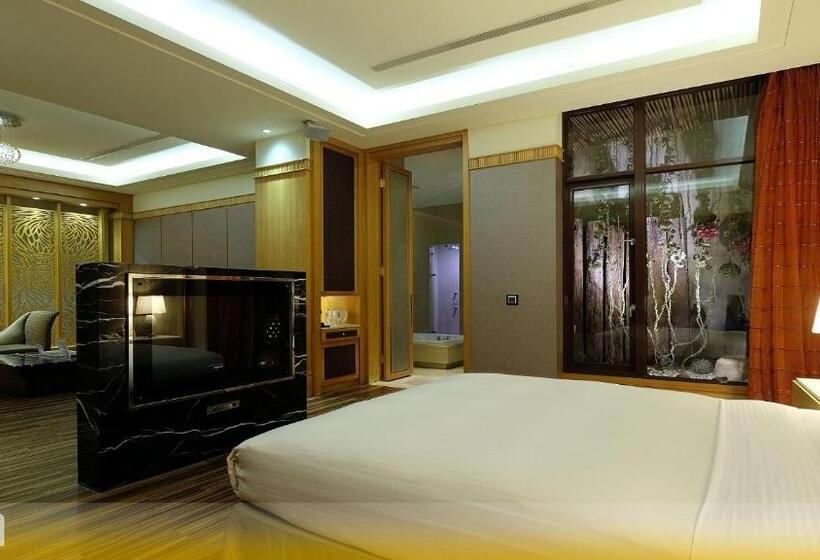 سوییت سوپریور, Wehome Motel