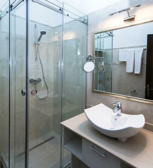 اتاق لوکس, La Strada Boutique Villa