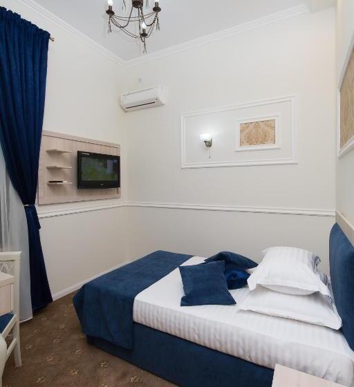 اتاق استاندارد یک نفره, La Strada Boutique Villa