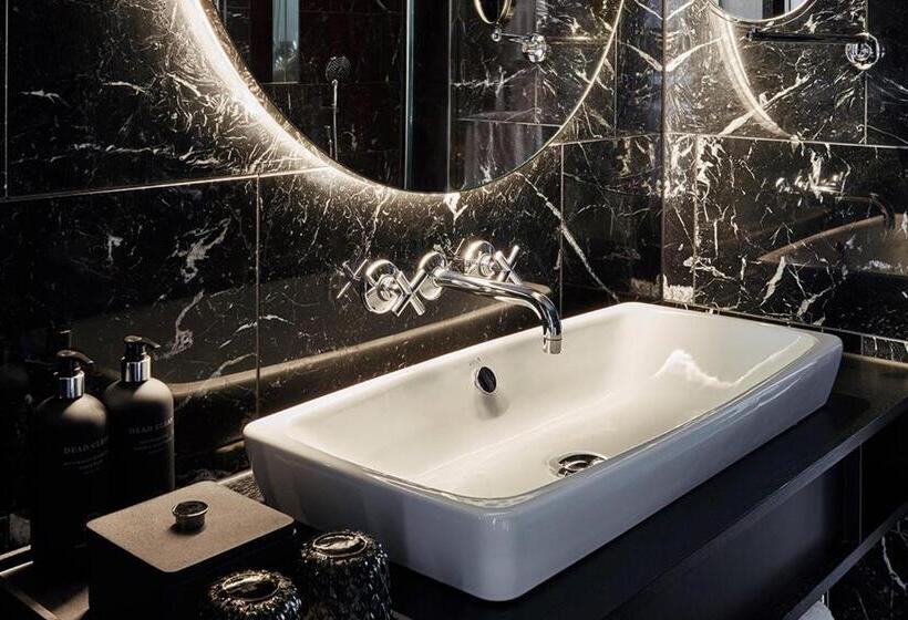 سوئیت با تخت بزرگ, Roomers Munich, Autograph Collection