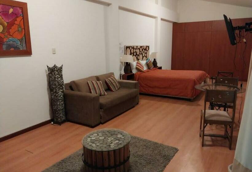 스위트, Fundo Hotel Ayarpongo