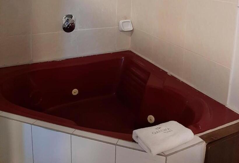 Habitación Superior Cama King, Qallwa Chincha