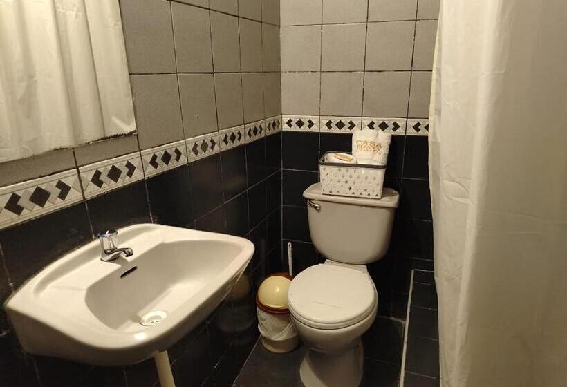 חדר סטנדרד יחיד חדר אמבטיה משותף, Casa Tusty