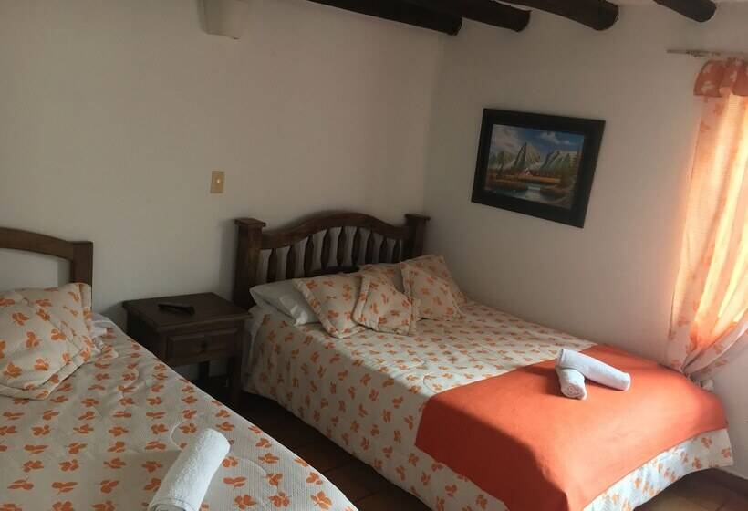 Standard Triple Room, Abahunza